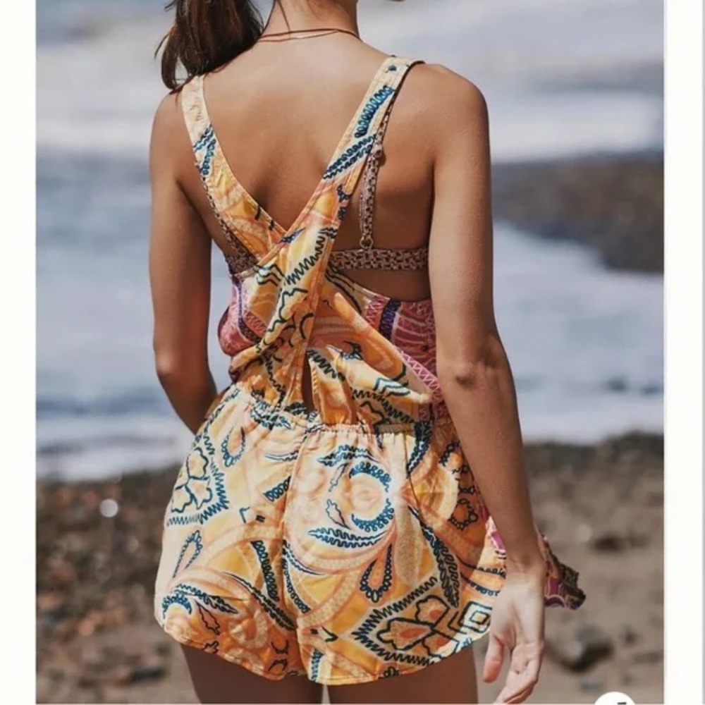 Anthropologie Sensual Romper. Size Small - Picture 4 of 9
